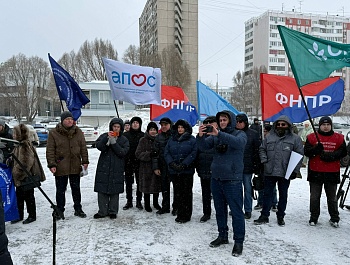 СВОих не бросаем: Профсоюзы региона отправили участникам СВО гумнаитарный конвой